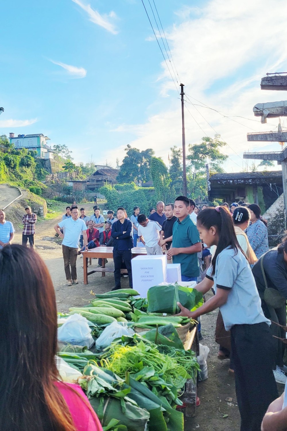 The Tobu Area Students' Union, in collaboration with the local administration, organised a sales day in Tobu Town on September 7 to cover the salary of a temporary Post-Graduate Teacher in Economics at GHSS Tobu.